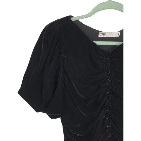 Zara Corie Black Velvet Top XS Puff Sleeve Button Detail Cropped Bloggers Fave - Picture 8 of 15